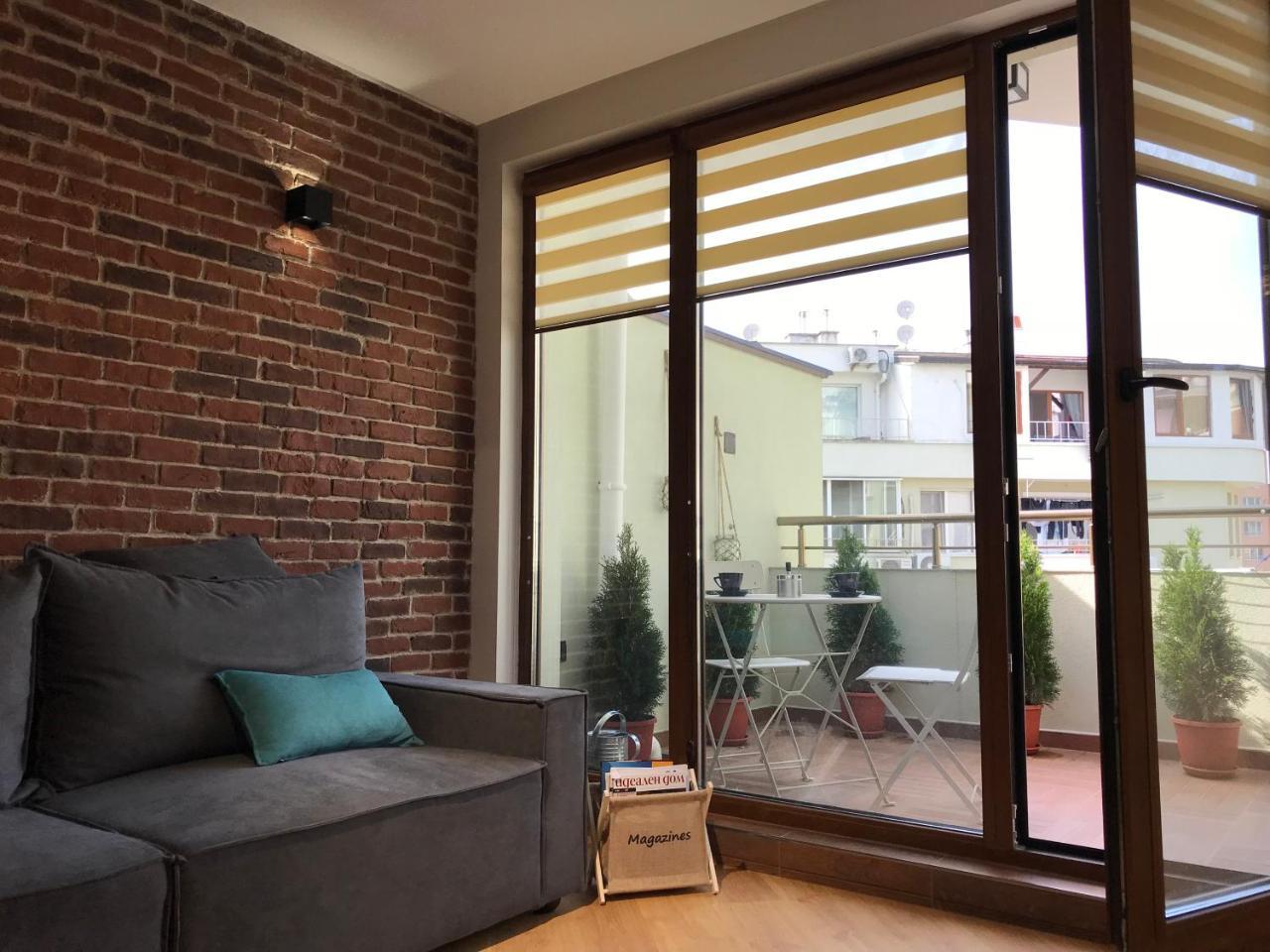 Bright, Comfortable And Cozy Apartment Burgas Esterno foto