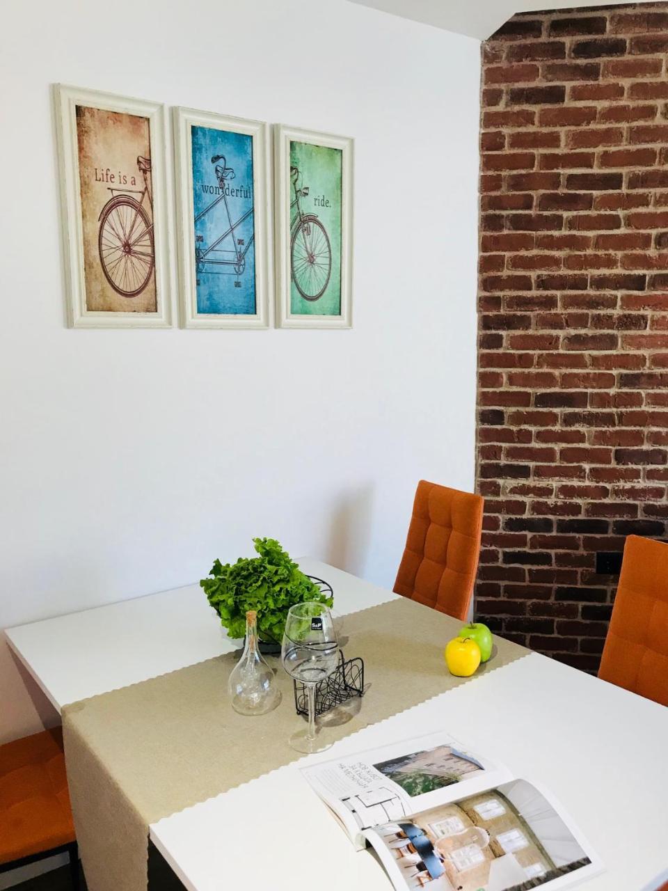 Bright, Comfortable And Cozy Apartment Burgas Esterno foto