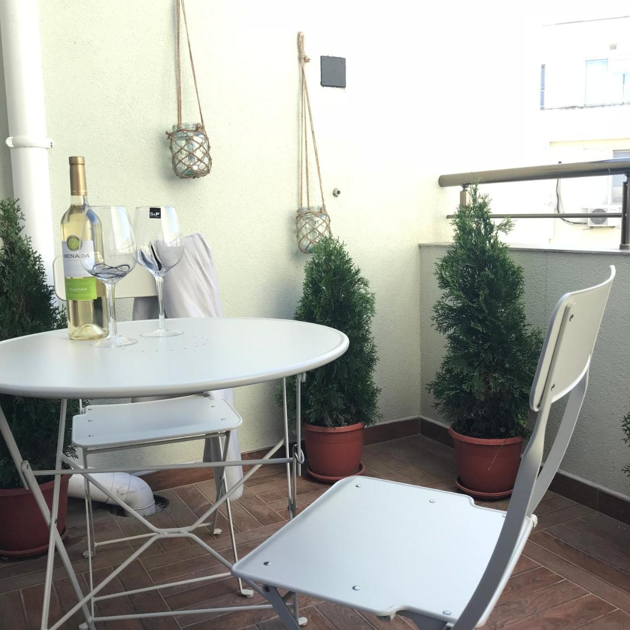 Bright, Comfortable And Cozy Apartment Burgas Esterno foto