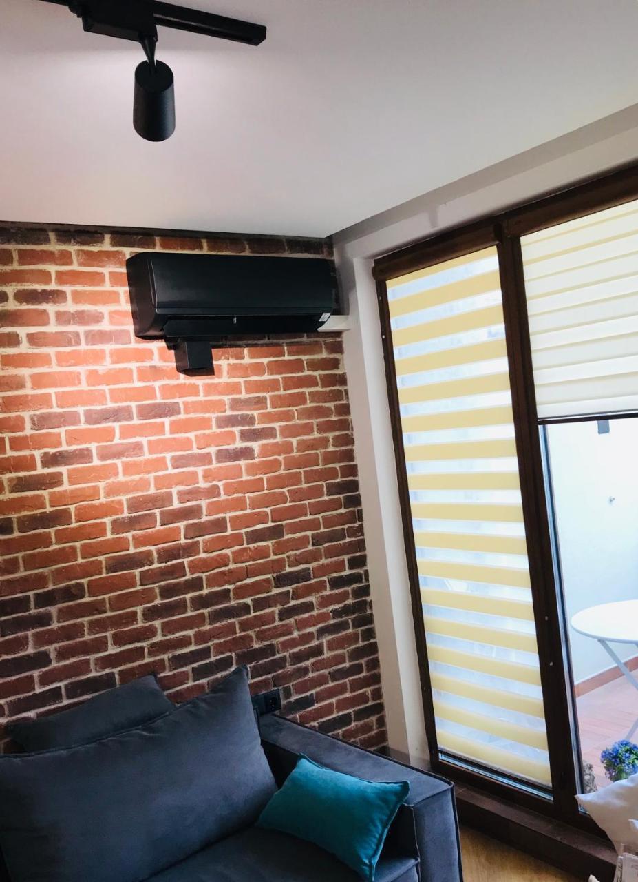 Bright, Comfortable And Cozy Apartment Burgas Esterno foto